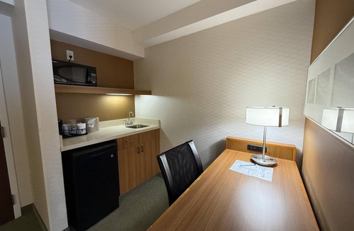 Orange Prairie Hotel | The Peoria Hotel, SureStay Collection by Best Western