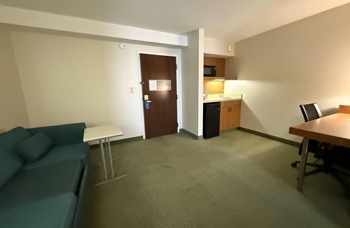 Orange Prairie Hotel | The Peoria Hotel, SureStay Collection by Best Western
