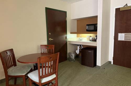 Orange Prairie Hotel | The Peoria Hotel, SureStay Collection by Best Western