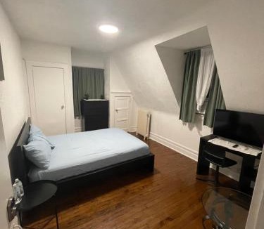 South Side Apartment | The Peppermint