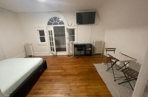 South Side Apartment | The Peppermint