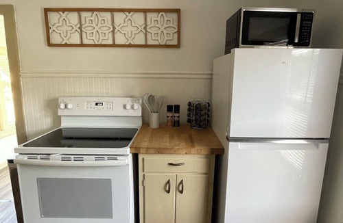Espy Apartment | The Perch - Cozy, Dog-Friendly, Small Town Retreat