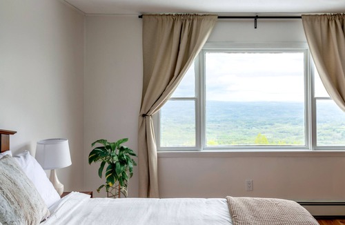 East Windham Hotel | The Perch Hotel