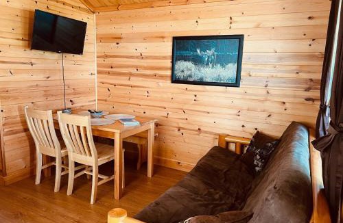 Hammond House | The Perch on Black Lake