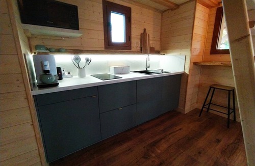 Courchavon Cabin | The perched bathhouse