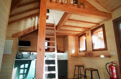 Courchavon Cabin | The perched bathhouse