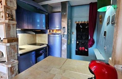 Ganges Apartment | The perched cocoon!