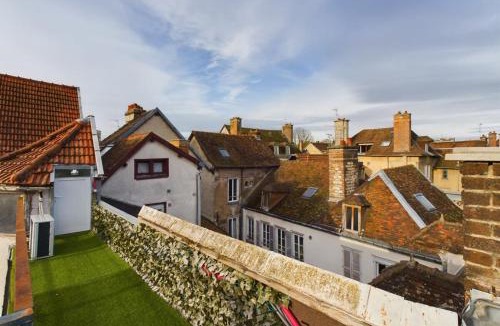 Old Town Apartment | The Perchoir - Rooftop Terrace in Troyes