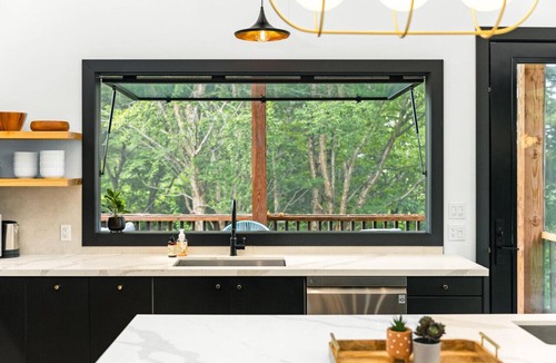 Bracebridge Cottage | The perfect blend of colour, comfort, and class