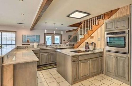 Granbury House | The Perfect Lake House Vacation