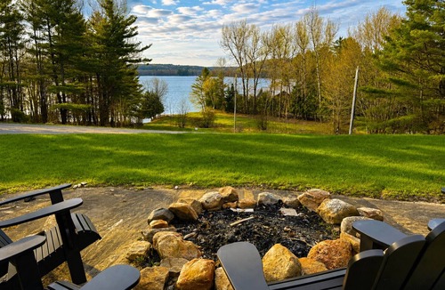 Muskoka Lakes Cottage | The Perfect Muskoka Getaway - Waterfront Sauna Fire Pit Ping Pong & Darts