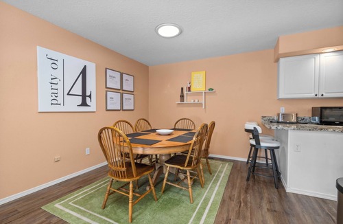 Keizer House | The Perfect Pair - Full Duplex for Your Group