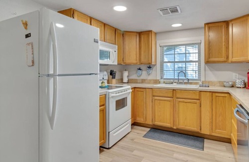 Longtown House | The Perfect Porch Retreat!