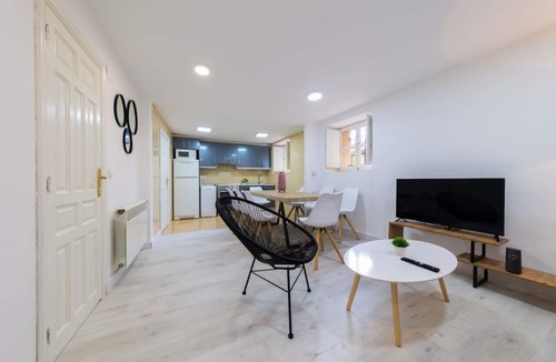 Almazan House | The perfect rural getaway. Relax & Enjoy