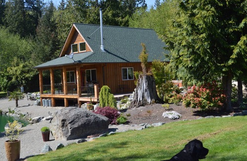 Clear Lake Cabin | The Perfect Rustic Luxurious Getaway Cabin