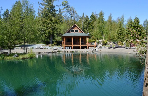 Clear Lake Cabin | The Perfect Rustic Luxurious Getaway Cabin