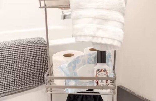 New Albany Apartment | The Perfect Spot in Downtown