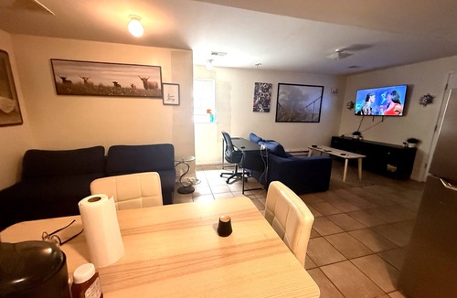 Weequahic Apartment | The Perfect Stay