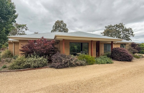 Mansfield Apartment | The Perfect Summer House