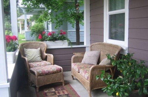 Ashland House | The Perfect Vacation Cottage