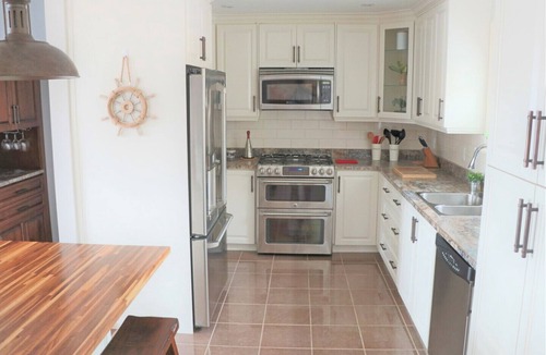 Norris Point Ski Chalet | The Peridot Chalet - where beauty and peace unite