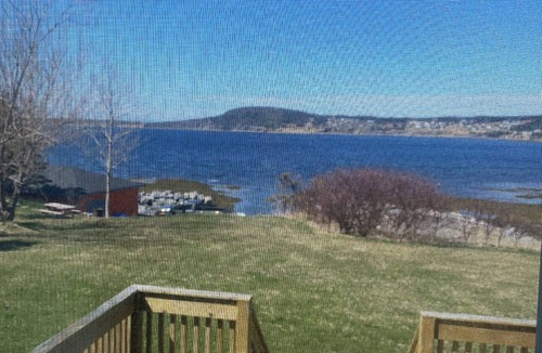 Rocky Harbour Cottage | The Peridot Retreat