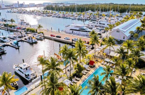 Key West Resort | The Perry Hotel & Marina Key West