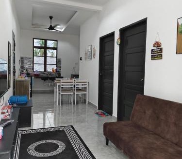 Kota Bharu House | The Pesona Beach House