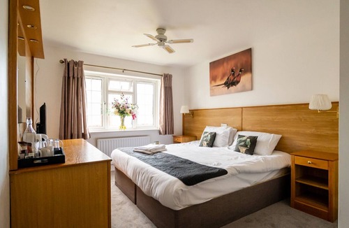 Winnersh Hotel | The Pheasant Bar & Restaurant Hotel