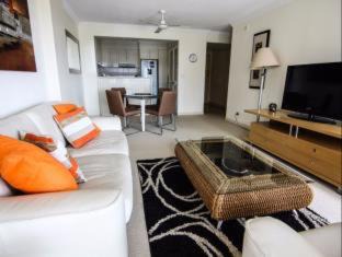 Broadbeach Resort | The Phoenician Resort