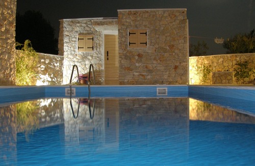 Vinisce Cottage | The picturesque stone holiday house with private pool