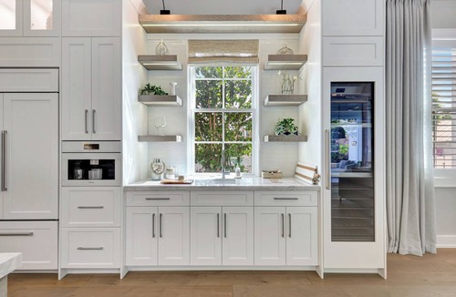 Old Naples House | The Pier House – Timeless Old Naples Luxury Steps from the Beach & Third Street South
