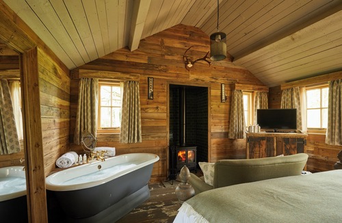 Bridge Hotel | THE PIG at Bridge Place - Kent