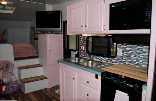 Markdale House | The Pig Palace