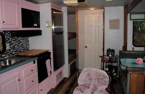Markdale House | The Pig Palace