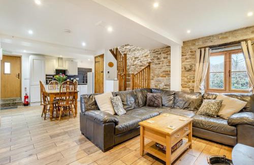 Cutthorpe House | The Pig Sty