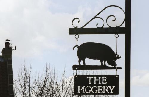 Briggswath House | The Piggery