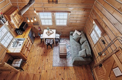 Harbert Cabin | The Pine Cabin | Firepit | Nature | Pet-Friendly