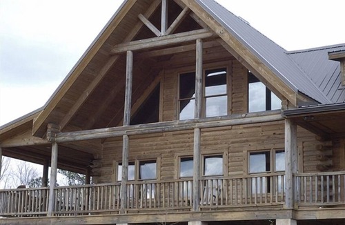 Woodland House | The Pine Cabin - Solid Wood Log Cabin with Awesome Views!