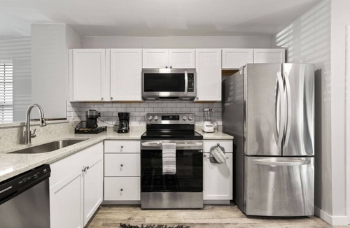 Ladson Apartment | The Pine Grove Retreat