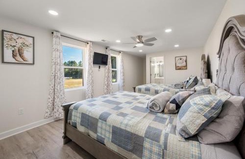 Davidson House | The Pine House