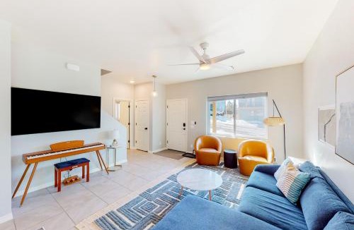 Flagstaff House | The Pine House