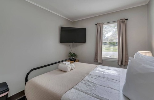 Watertown Bed & Breakfast | The Pine Street Inn - Room 6