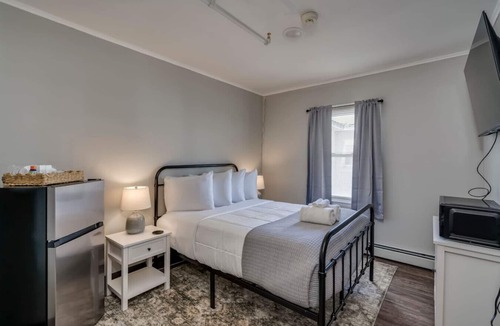 Watertown Bed & Breakfast | The Pine Street Inn - Room 4