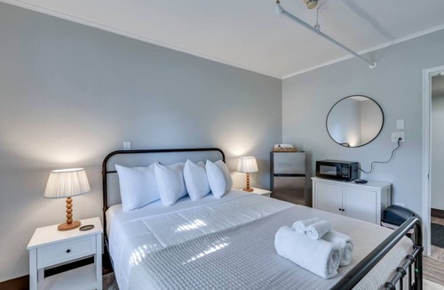 Watertown Bed & Breakfast | The Pine Street Inn - Room 3