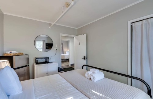 Watertown Bed & Breakfast | The Pine Street Inn - Room 3