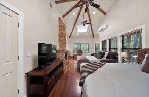 O'Brien Bed & Breakfast | The Pinecone Treehouse