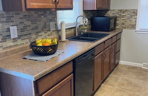 Cedar Rapids House | The Pinehouse - 1 mi to downtown/Czech Village!