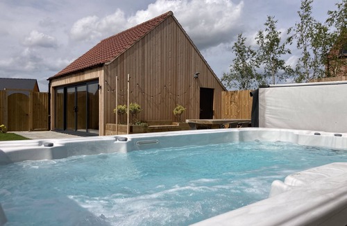 Dunholme House | The Pines, Ashlin Farm Barns