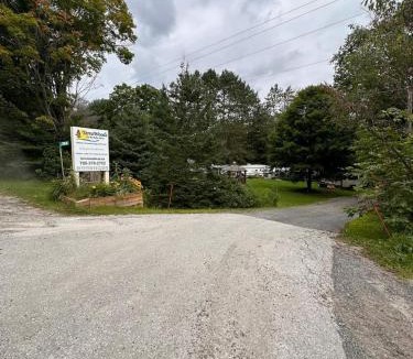 Seguin House | The Pines Cottage on the Lake